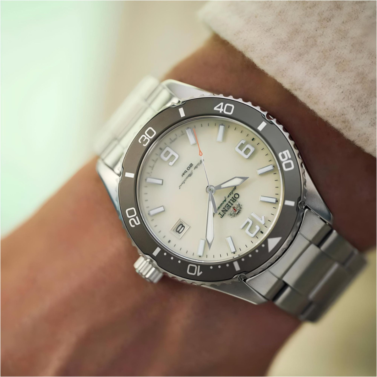 Orient Mako 40 RA-WJ0003S Solar Men's Watch