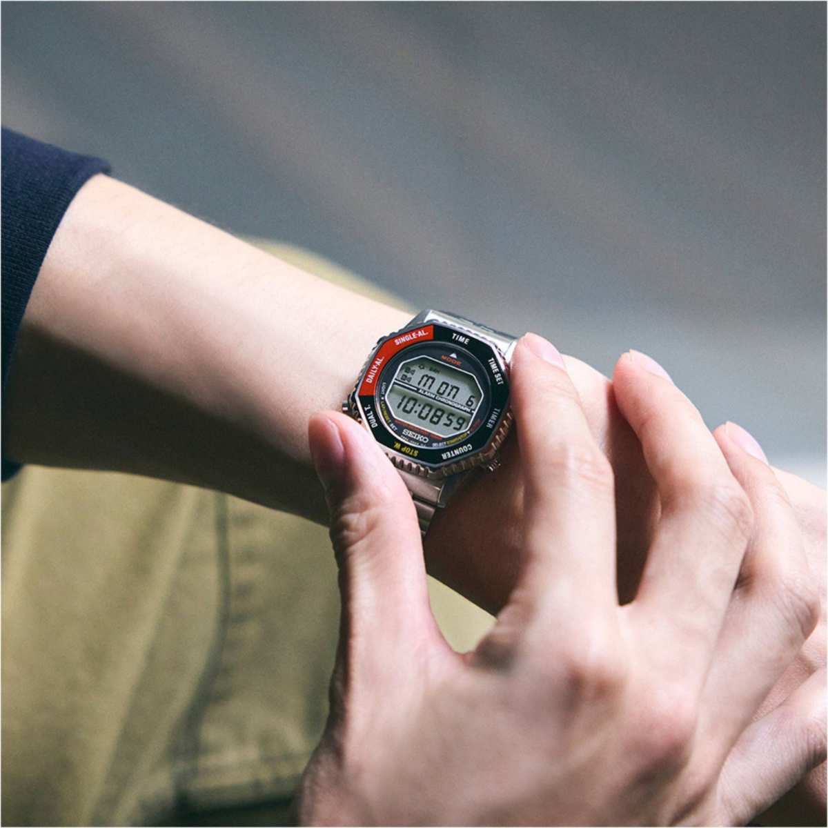 Seiko SMGG19 Men's Classic Digital Watch