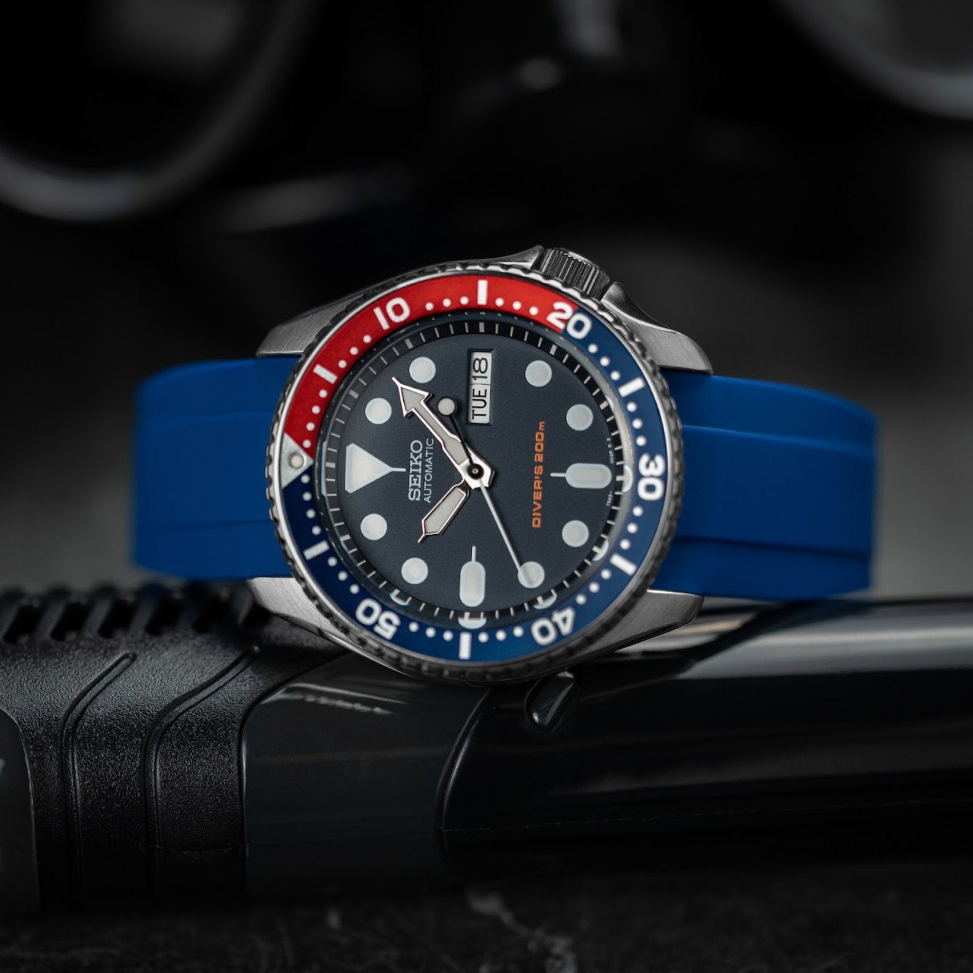 Curved End Soft Silicone Strap - Compatible with Oris Divers Sixty Five - Royal Blue (2418) -StrapSeeker